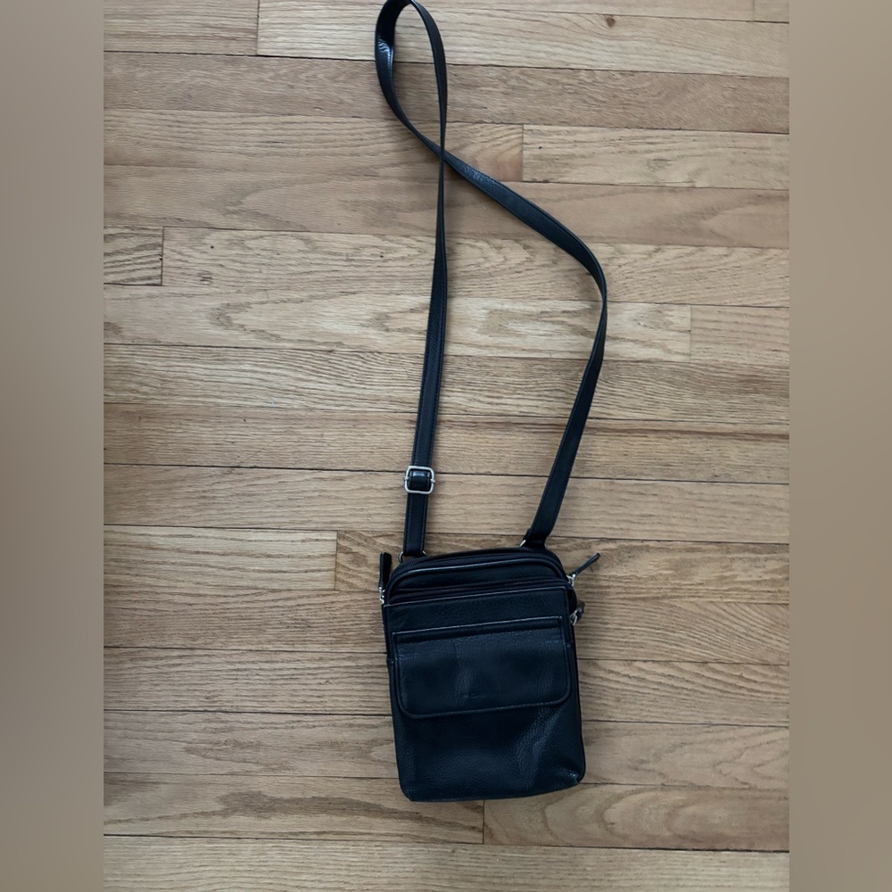 Black Leather Fossil Crossbody Bag